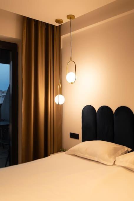 Nest Inn Azure Apartment คลูจ-นาโปกา ภายนอก รูปภาพ