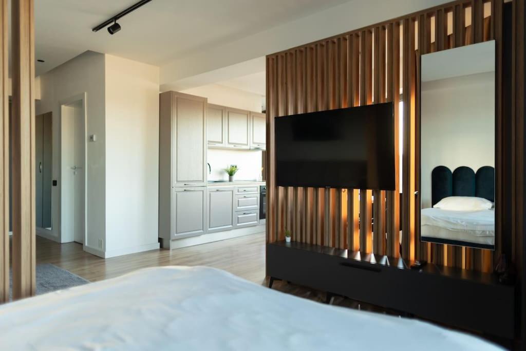 Nest Inn Azure Apartment คลูจ-นาโปกา ภายนอก รูปภาพ