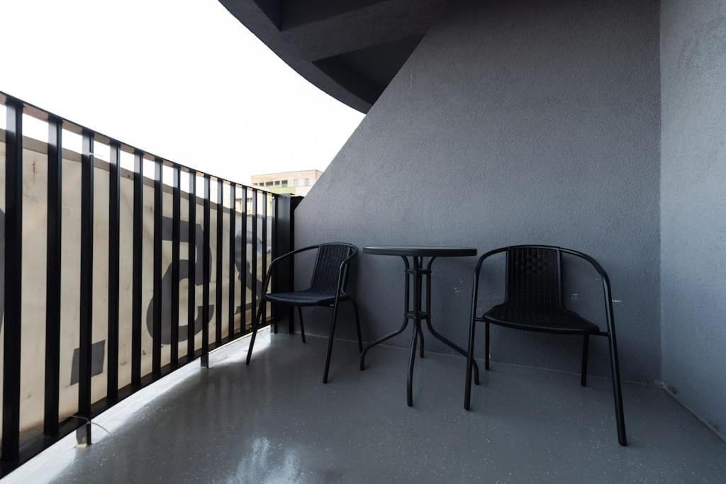 Nest Inn Azure Apartment คลูจ-นาโปกา ภายนอก รูปภาพ